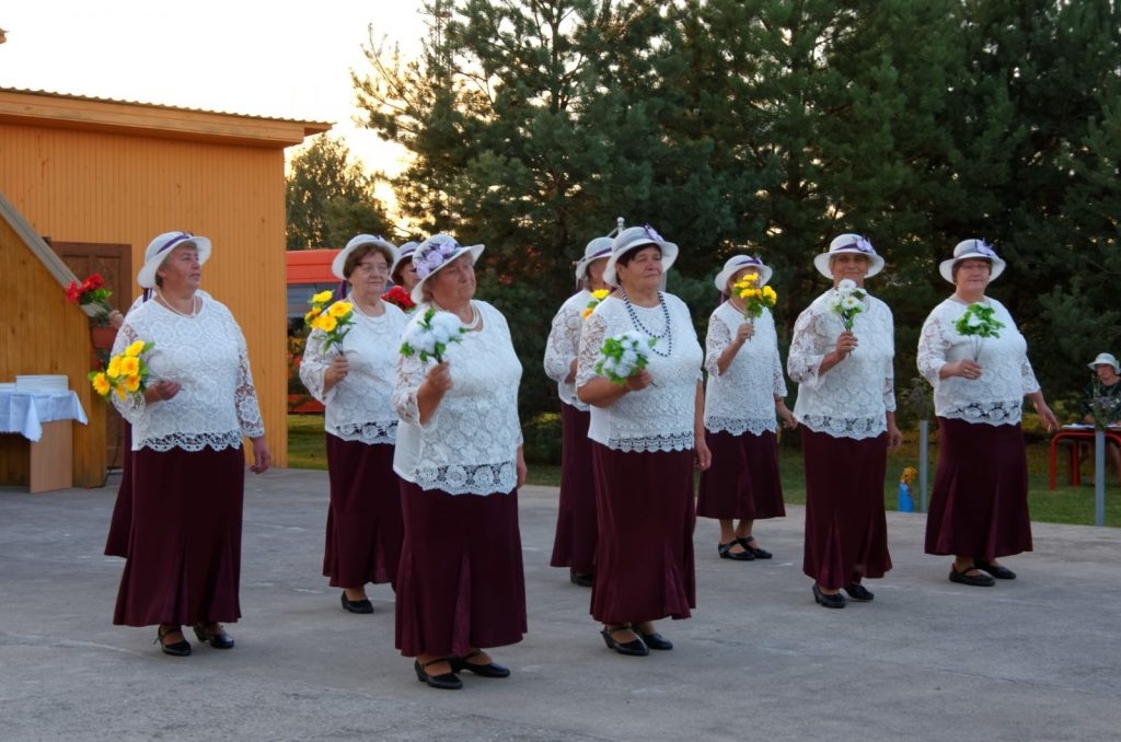 vasaras-sezonas-nosleguma-pasakums-un-netradicionalo-dancu-vakars-sauna-foto-gunars-v-027-1024x678.jpg