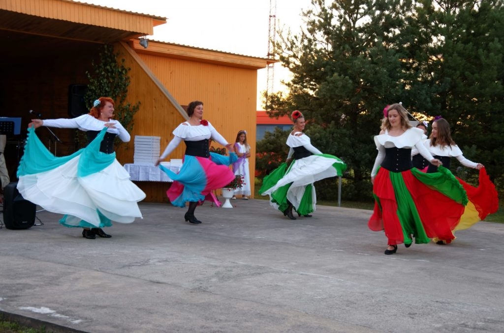 vasaras-sezonas-nosleguma-pasakums-un-netradicionalo-dancu-vakars-sauna-foto-gunars-v-034-1024x678.jpg