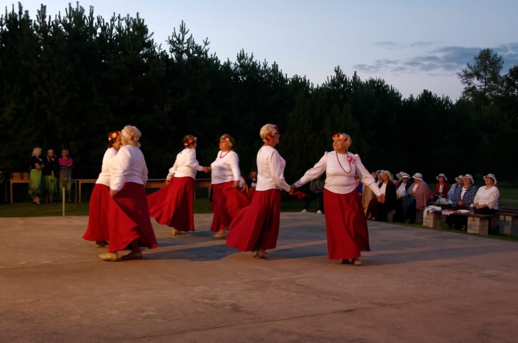 vasaras-sezonas-nosleguma-pasakums-un-netradicionalo-dancu-vakars-sauna-foto-gunars-v-063-1024x678.jpg