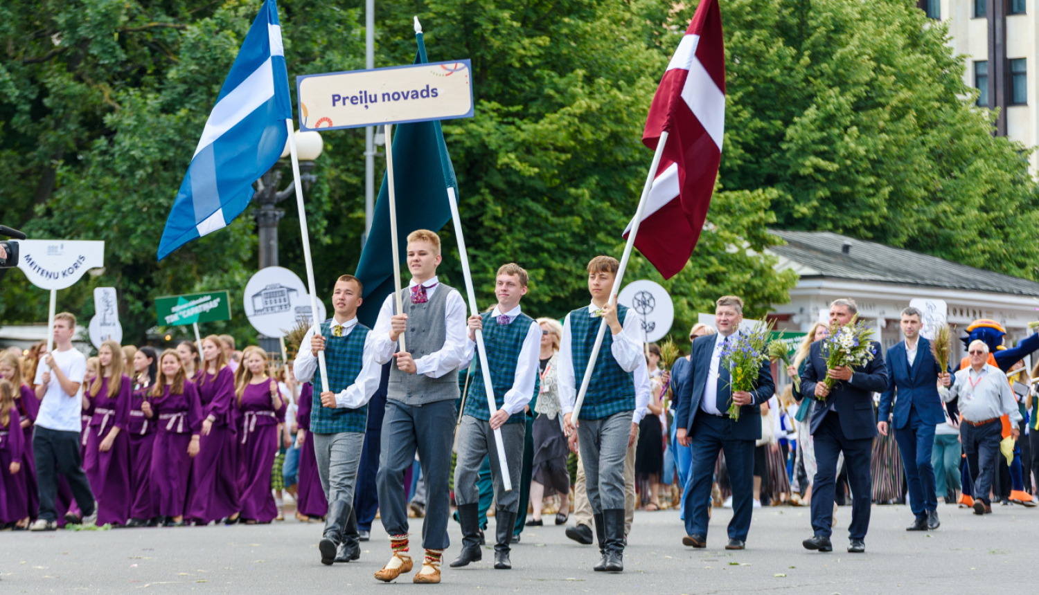 Preiļu novada bērni un jaunieši – ar dziesmu, deju, radošumu un sirdssiltumu XIII Latvijas Skolu jaunatnes dziesmu un deju svētkos