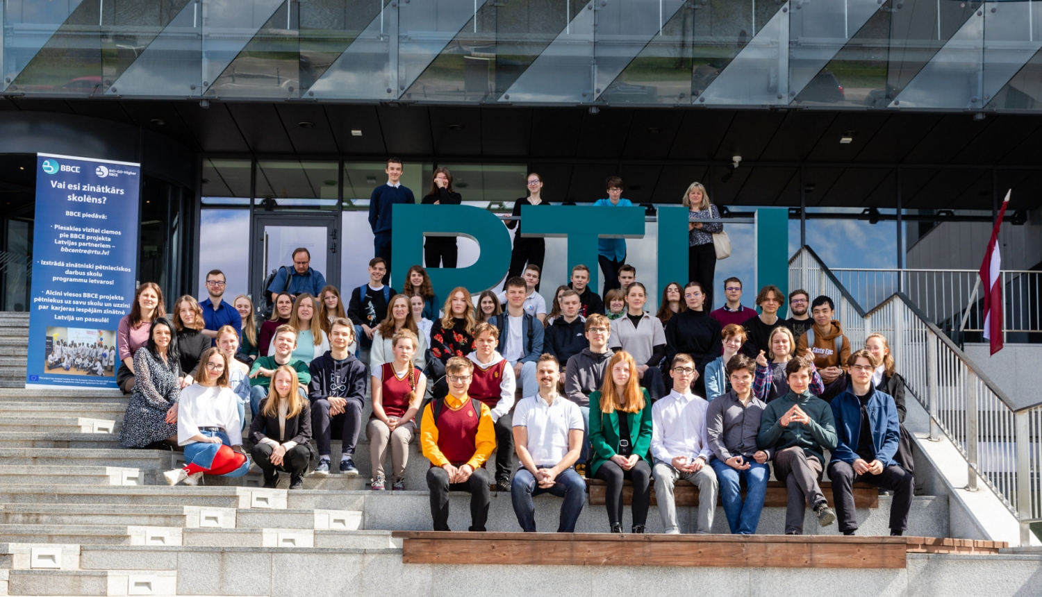 Ceturto reizi Latvijas vidusskolēni spēkosies zināšanām inženierzinātnēs, dabaszinātnēs un medicīnā