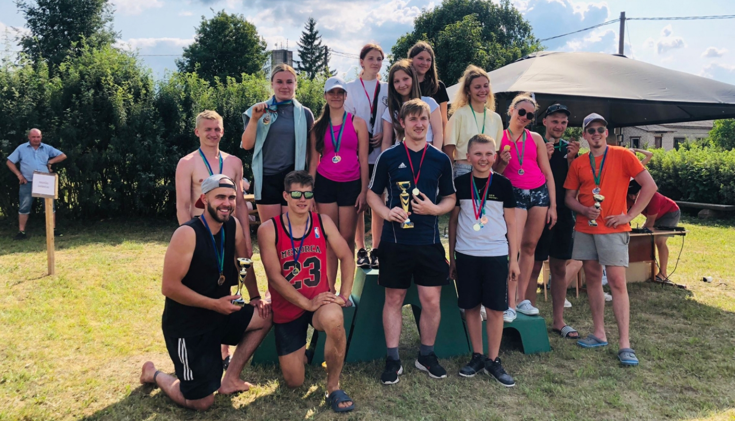 Sīļukalnā īstenots Mazo grantu projekts “Pēterdienas netradicionālās sporta spēles Sīļukalnā”