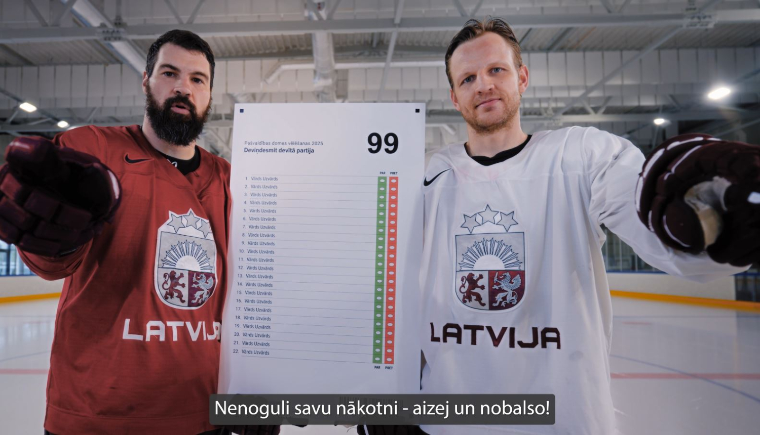 CVK sadarbībā ar Latvijas hokejistiem skaidro jauno vēlēšanu zīmi