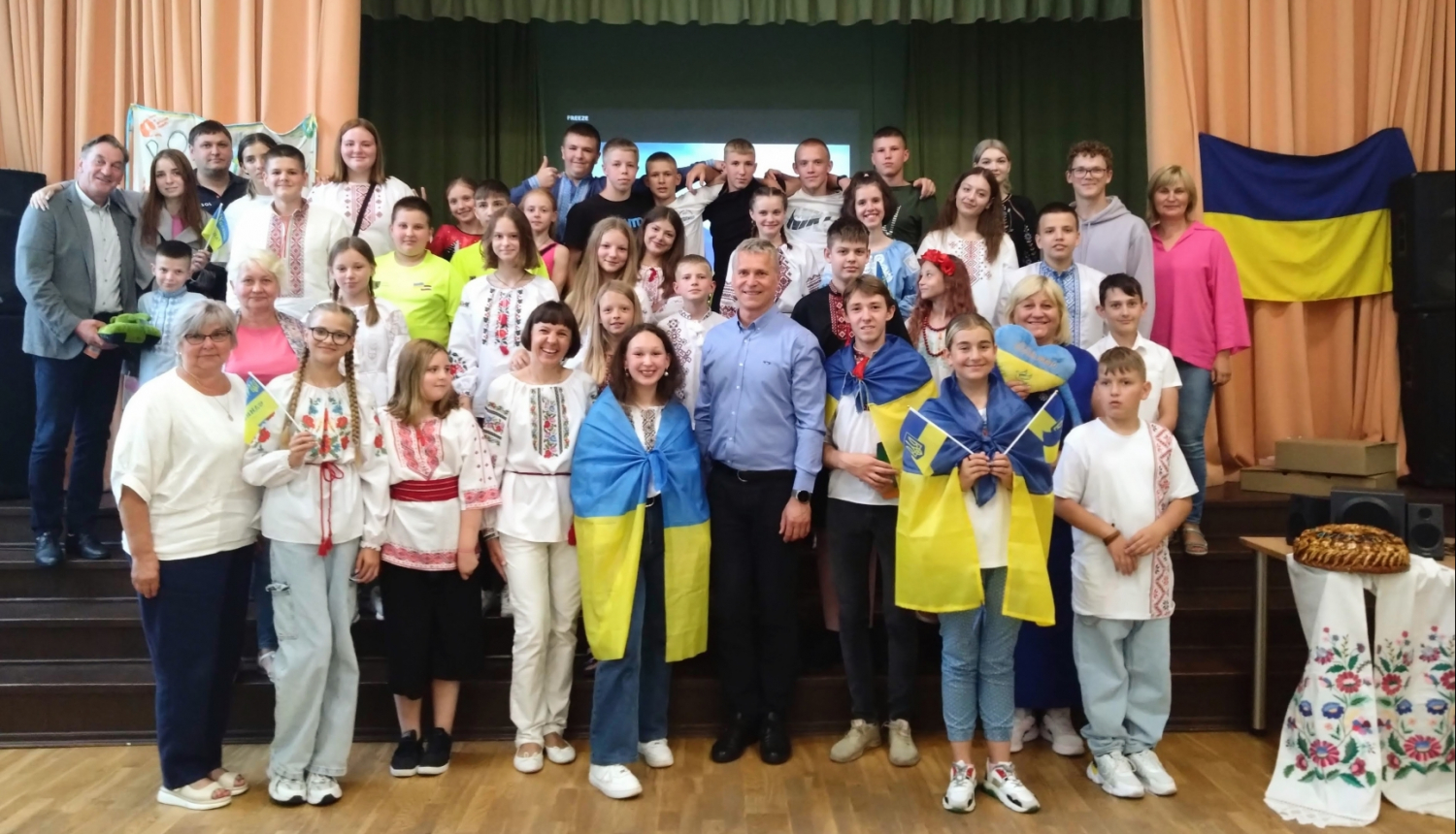 Noslēgusies Preiļu sadraudzības pilsētas Ņižinas bērnu nometne “Roku rokā”