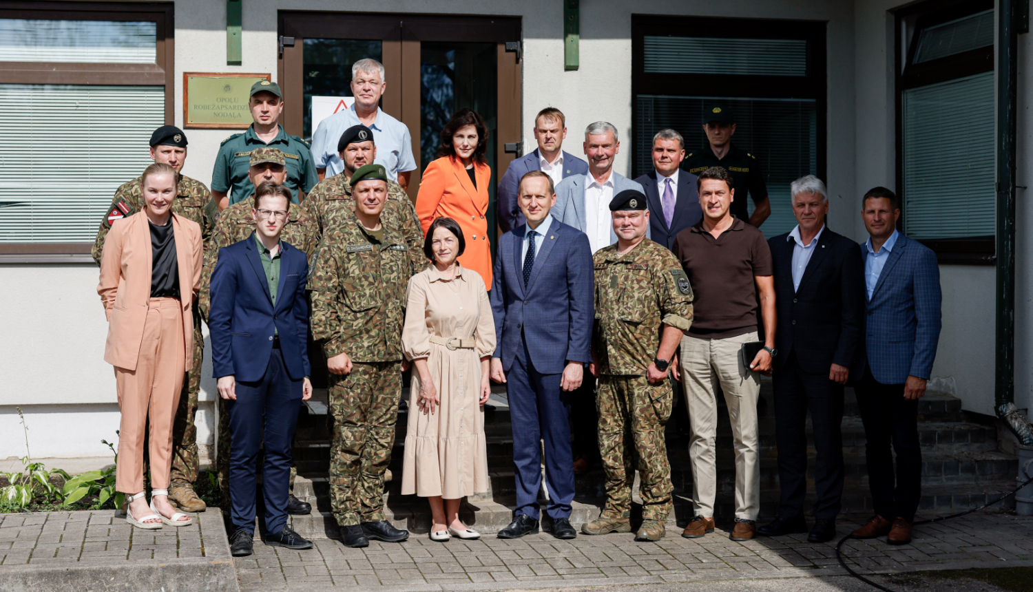 Aizsardzības ministrija tikšanās laikā ar pierobežas pašvaldībām informē par Pretmobilitātes infrastruktūras izveides likumu