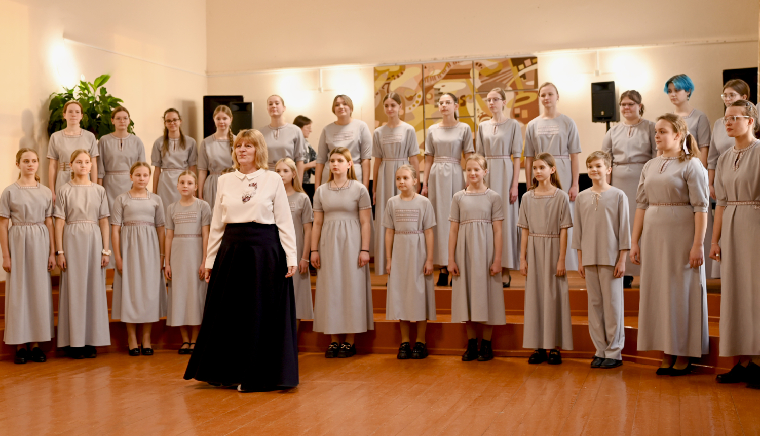 XIII Latvijas skolu jaunatnes dziesmu un deju svētku noslēguma koncerta “TE-AUST” koru repertuāra apguves konkurss