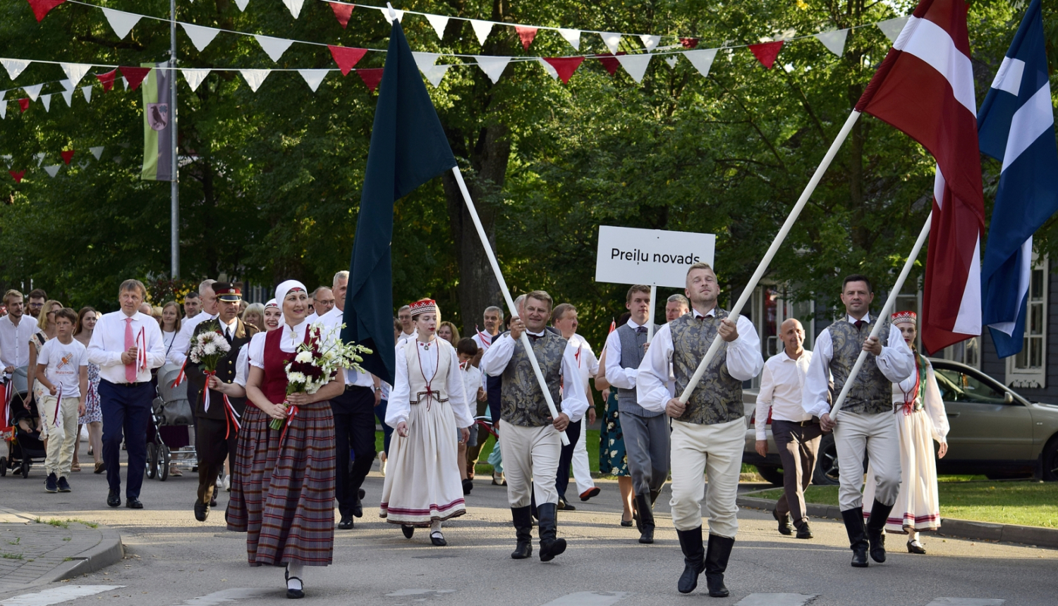 Pozitīvām emocijām bagāti aizvadīti Preiļu pilsētas svētki “Bezgalīgā mīlestībā. Preiļi 95” 