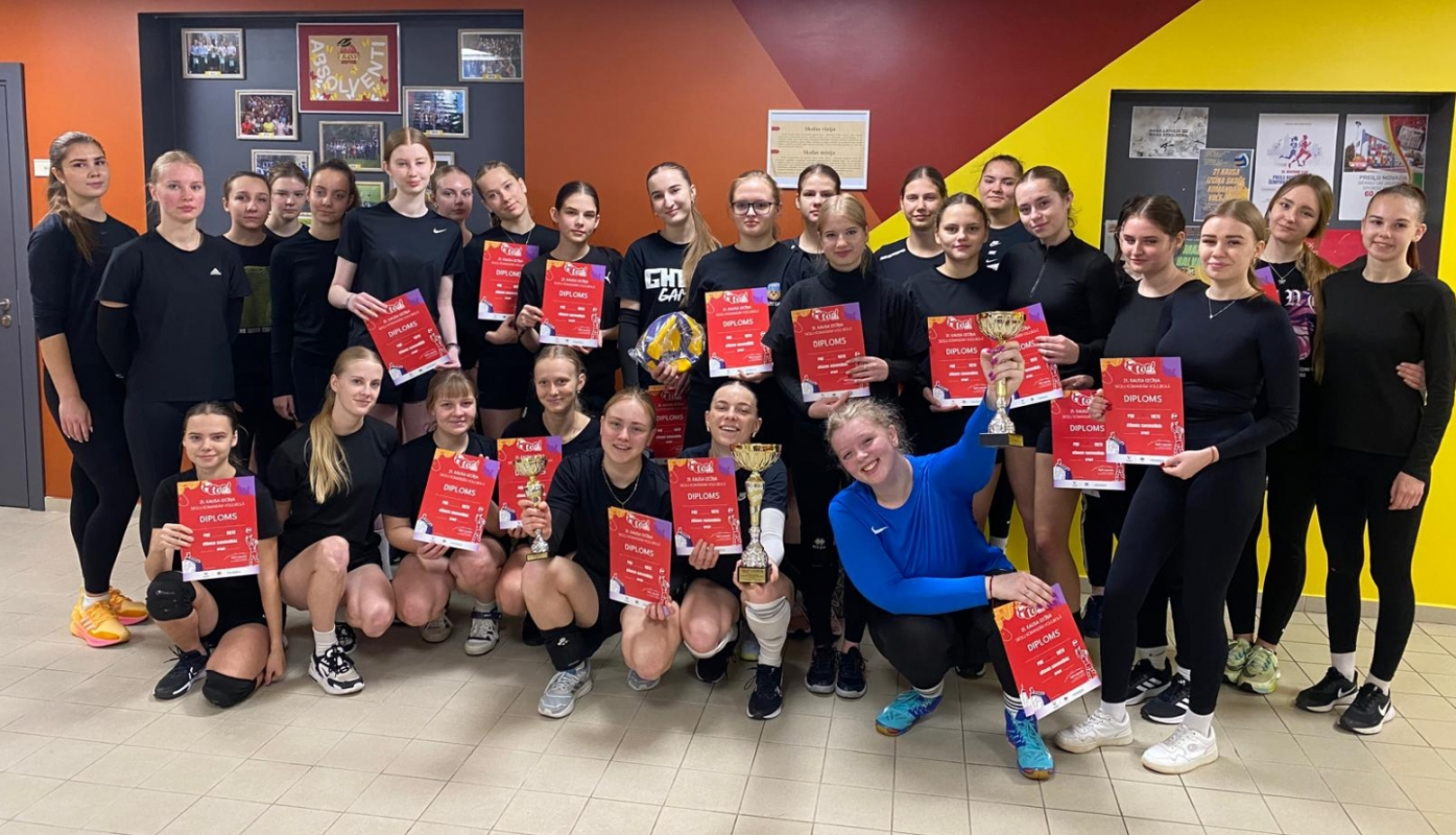 Zināmi Preiļu novada vidusskolu grupas finālisti 21. kausa izcīņā vispārizglītojošo skolu komandām volejbolā