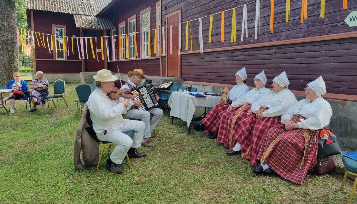 Mājas kafejnīcu dienas “Pie senās klēts”