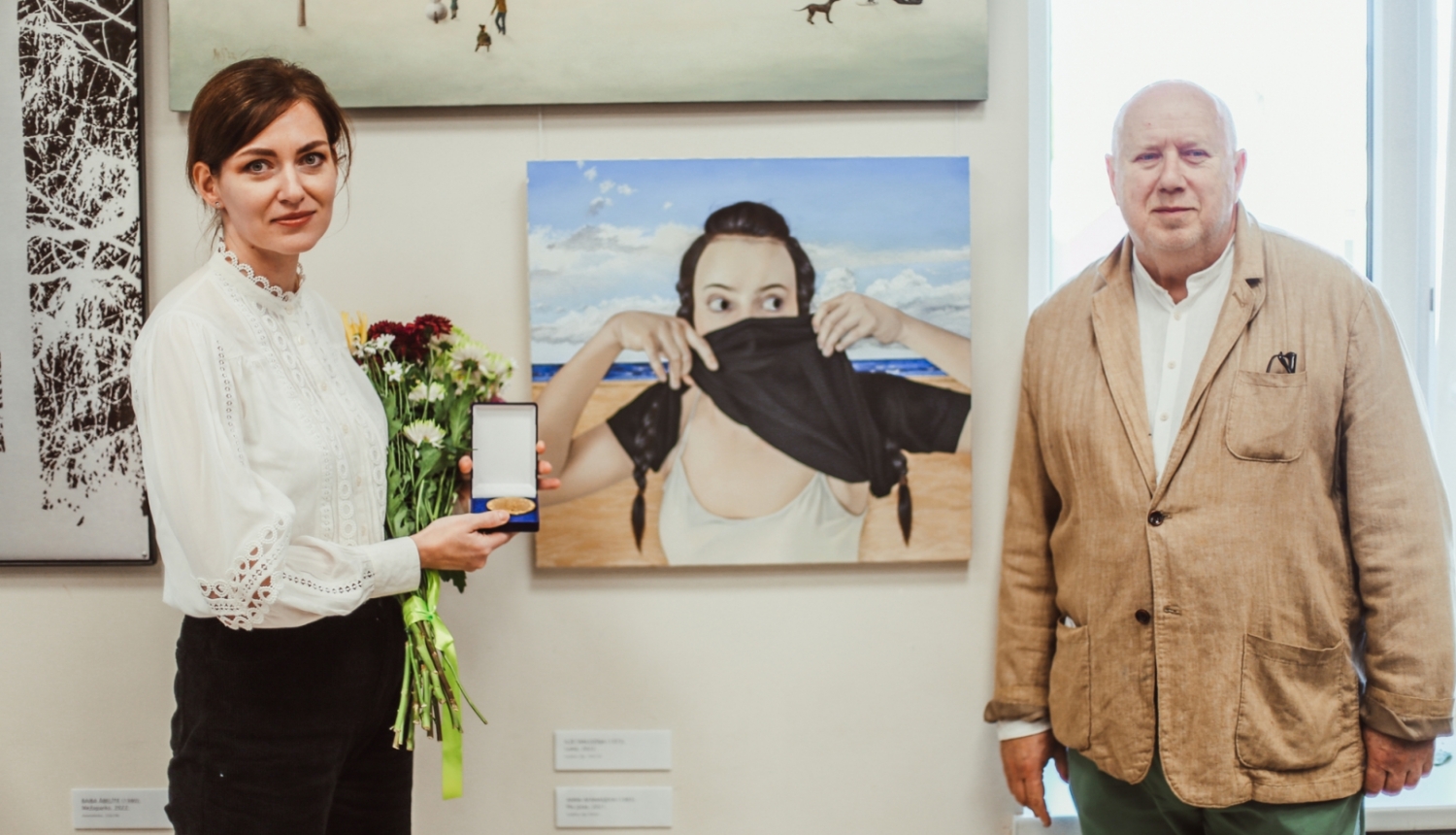 Jāzepa Pīgožņa balvu Latvijas ainavu glezniecībā iegūst māksliniece Anna Afanasjeva ar darbu “Pie jūras” 