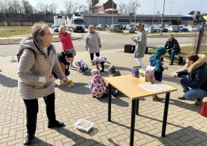 Jauniešu centrā “ČETRI” notika Lieldienu aktivitātes bērniem “Pakaļdzīšanās Lieldienu zaķim”