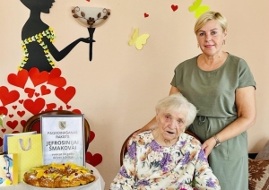 SAC “Rušona” sumina dzīves jubilejās Jefrosiniju Šmakovu un Regīnu Luriņu
