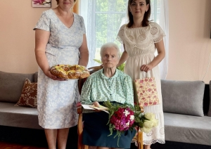 SAC “Rušona” sumina dzīves jubilejās Jefrosiniju Šmakovu un Regīnu Luriņu