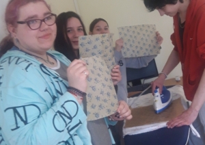 Riebiņu novada biedrība "Atspulgs L" īsteno mazo grantu projektu "Atliksim ikdienas steigu!"