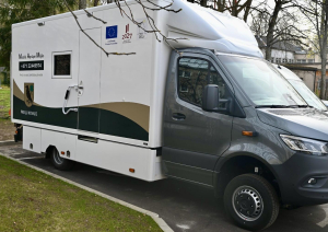 Mobilais aprūpes birojs: cieņpilna palīdzība līdz pat mājas durvīm