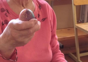 Preiļu novada Pensionāru biedrībā aizvadīts pasākums "Nu ir atnākusi Lielā diena!"